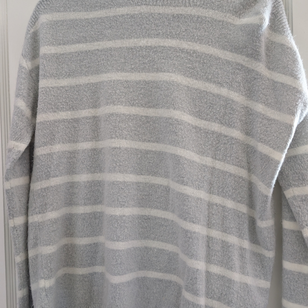 BE COOL Gray and White Striped Sweater